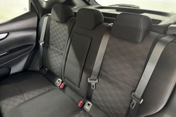 NISSAN QASHQAI  1.2 DiG-T N-Connecta 5dr Xtronic Hatchback