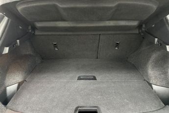 NISSAN QASHQAI  1.2 DiG-T N-Connecta 5dr Xtronic Hatchback