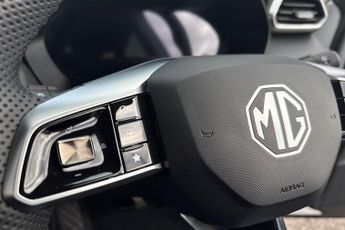 MG MOTOR UK ZS  1.5 Hybrid+ Trophy 5dr Auto Hatchback
