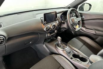NISSAN JUKE  1.6 Hybrid N-Connecta 5dr Auto Hatchback