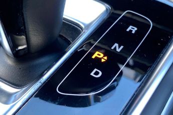 MG MOTOR UK HS  1.5 T-GDI PHEV Trophy 5dr Auto Hatchback