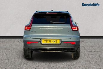 VOLVO XC40  2.0 B4P R DESIGN 5dr Auto Estate