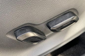 MG MOTOR UK ZS  1.0T GDi Exclusive 5dr DCT Hatchback