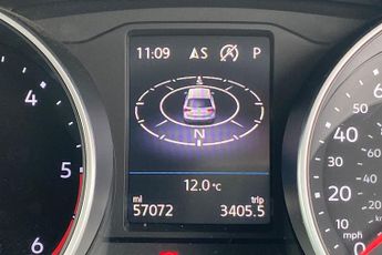 VOLKSWAGEN TIGUAN  2.0 TDi 150 SE Nav 5dr DSG Estate