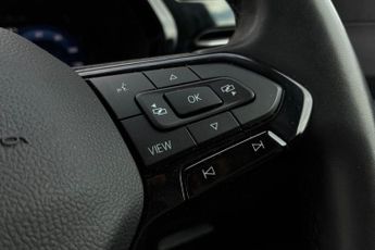 FORD TRANSIT CONNECT  Limited Van LWB 250 L2 1.5L EcoBoost 150PS PHEV FWD 6 Speed Aut