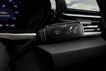 FORD TRANSIT CONNECT  Limited Van LWB 250 L2 1.5L EcoBoost 150PS PHEV FWD 6 Speed Aut