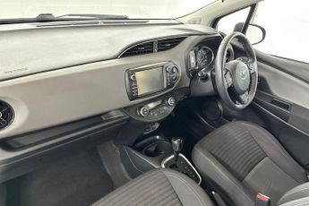 TOYOTA YARIS  1.5 Hybrid Icon Tech 5dr CVT Hatchback