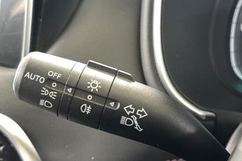 MG MOTOR UK HS  1.5 T-GDI PHEV SE 5dr Auto Hatchback