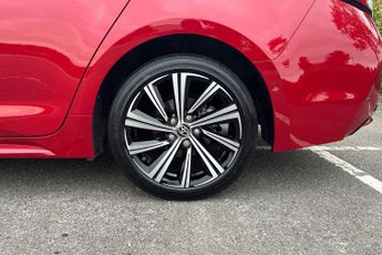 TOYOTA COROLLA  1.8 VVT-i Hybrid Design 5dr CVT Estate