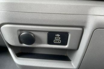 FORD TRANSIT CUSTOM  V710 Limited Van 300 L1 2.0L EcoBlue 170PS FWD 8 Speed Automati