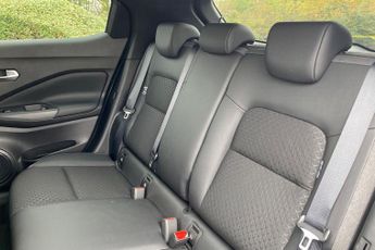 NISSAN JUKE  1.0 DiG-T N-Connecta 5dr DCT Hatchback