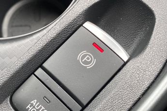 NISSAN JUKE  1.0 DiG-T N-Connecta 5dr DCT Hatchback