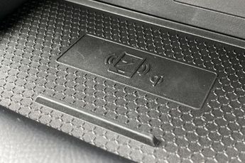 NISSAN JUKE  1.0 DiG-T N-Connecta 5dr DCT Hatchback