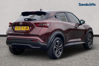NISSAN JUKE  1.0 DiG-T N-Connecta 5dr DCT Hatchback