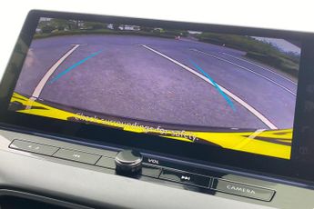 NISSAN JUKE  1.0 DiG-T N-Connecta 5dr DCT Hatchback