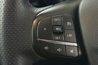 FORD KUGA  ST-Line Edition 5 door 2.5L Duratec FHEV 190PS FWD CVT Automati