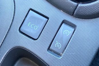 RENAULT CLIO  1.5 dCi 90 Dynamique S Medianav 5Dr EDC Hatchback