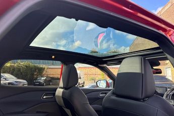 NISSAN QASHQAI  1.3 DiG-T MH 158 Tekna 5dr Xtronic Hatchback