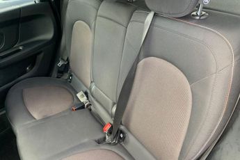 MINI COUNTRYMAN  1.5 Cooper Classic 5dr Auto Hatchback