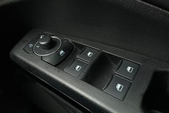 FORD PUMA  Titanium 5 Door 1.0L EcoBoost 125PS mHEV 7 Speed Automatic