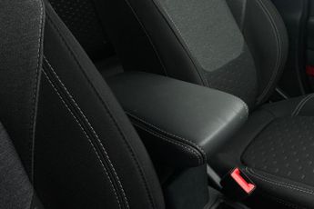 FORD PUMA  Titanium 5 Door 1.0L EcoBoost 125PS mHEV 7 Speed Automatic