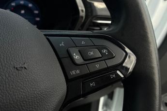 FORD TRANSIT CONNECT  Limited Van LWB 250 L2 1.5L EcoBoost 150PS FWD 6 Speed Automati