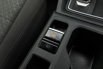 FORD TRANSIT CONNECT  Limited Van LWB 250 L2 1.5L EcoBoost 150PS FWD 6 Speed Automati