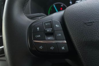 FORD TRANSIT  Trend Van 350 L3 68kwh Battery 135kwh / 184PS RWD 1 Speed Autom