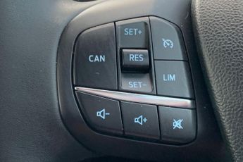 FORD PUMA  1.0 L EcoBoost Hybrid (mHEV) Titanium 5dr 7Spd Auto 125PS