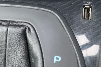 FORD FIESTA  1.0 L EcoBoost Hybrid Active Edition 5dr 7Spd Auto 125PS