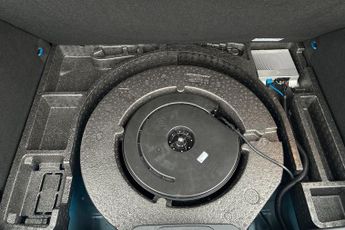 FORD FOCUS  Titanium Vignale 5 door 1.0L EcoBoost 125PS mHEV FWD 7 Speed Po