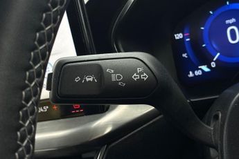 FORD FOCUS  Titanium Vignale 5 door 1.0L EcoBoost 125PS mHEV FWD 7 Speed Po