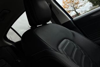 FORD FOCUS  Titanium Vignale 5 door 1.0L EcoBoost 125PS mHEV FWD 7 Speed Po