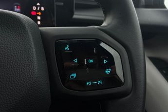 FORD CAPRI  Premium 5 Door 79kWh Extended Range AWD 1 Speed Automatic