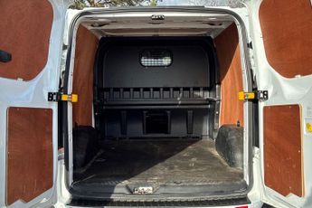 FORD TRANSIT CUSTOM  2.0 TDCi 130ps Low Roof D/Cab Limited Van Auto