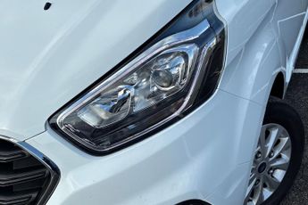 FORD TRANSIT CUSTOM  2.0 TDCi 130ps Low Roof D/Cab Limited Van Auto