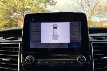 FORD TRANSIT CUSTOM  2.0 TDCi 130ps Low Roof D/Cab Limited Van Auto