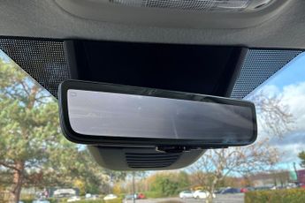 FORD TRANSIT CUSTOM  2.0 TDCi 130ps Low Roof D/Cab Limited Van Auto