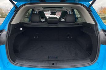 MG MOTOR UK HS  1.5 T-GDI Exclusive 5dr DCT Hatchback