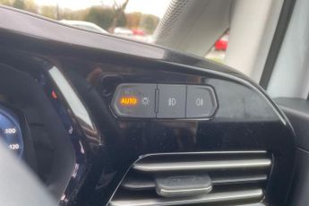 FORD TRANSIT CONNECT  Trend DCIV SWB 240 L1 1.5L EcoBlue 100PS FWD 8 Speed Automatic