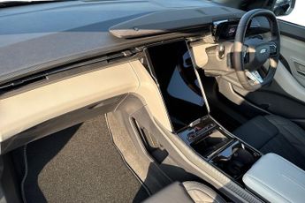 FORD CAPRI  Premium 5 Door 77kWh Extended Range RWD 1 Speed Automatic