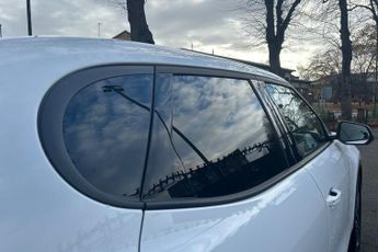 FORD CAPRI  Premium 5 Door 77kWh Extended Range RWD 1 Speed Automatic