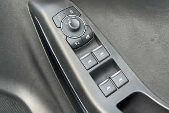 FORD PUMA  1.0 L EcoBoost Hybrid (mHEV) ST-Line X 5dr 7Spd Auto 125PS