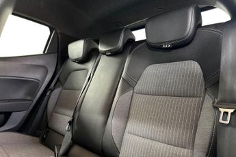 RENAULT CLIO  1.6 E-TECH full hybrid 145 Techno 5dr Auto Hatchback