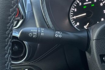 NISSAN JUKE  1.0 DiG-T 114 Tekna 5dr DCT Hatchback