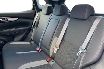 NISSAN QASHQAI  1.3 DiG-T 160 Acenta Premium 5dr DCT Hatchback