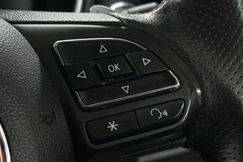 MG MOTOR UK HS  1.5 T-GDI Exclusive 5dr DCT Hatchback