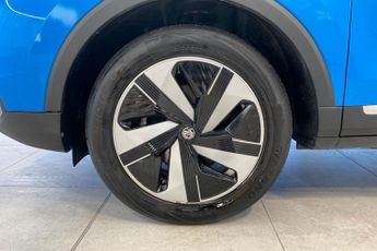 MG MOTOR UK ZS  115kW Trophy Connect EV Long Range73kWh 5dr Auto Hatchback