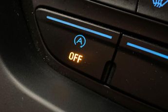 FORD KUGA  2.0 L TDCi Zetec 5dr 6Spd Pshift 150PS