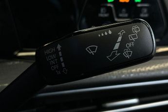 VOLKSWAGEN GOLF  1.4 TSI GTE 5dr DSG Hatchback